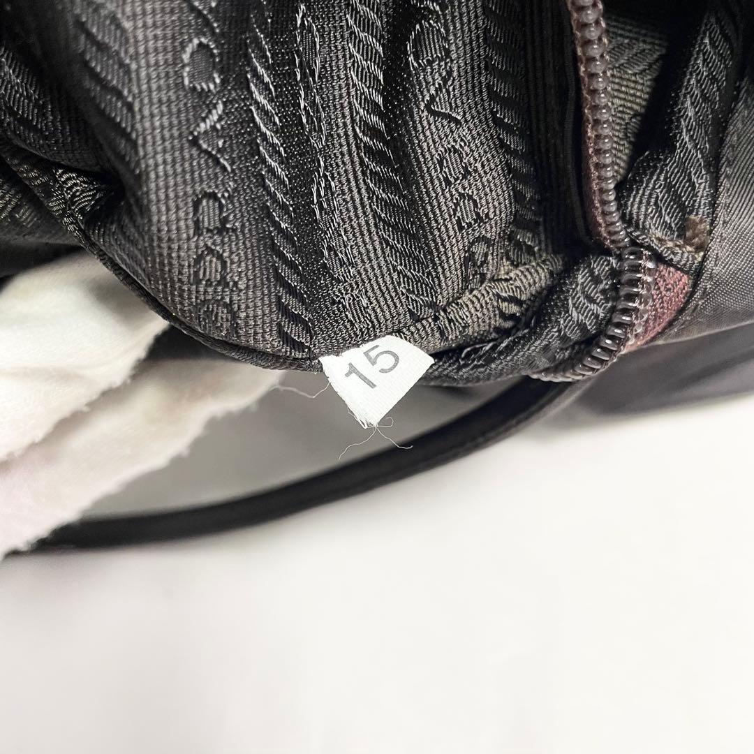 プラダ トートバッグ ハンドバッグ ナイロン 三角ロゴ 金具 肩掛け 大容量 茶