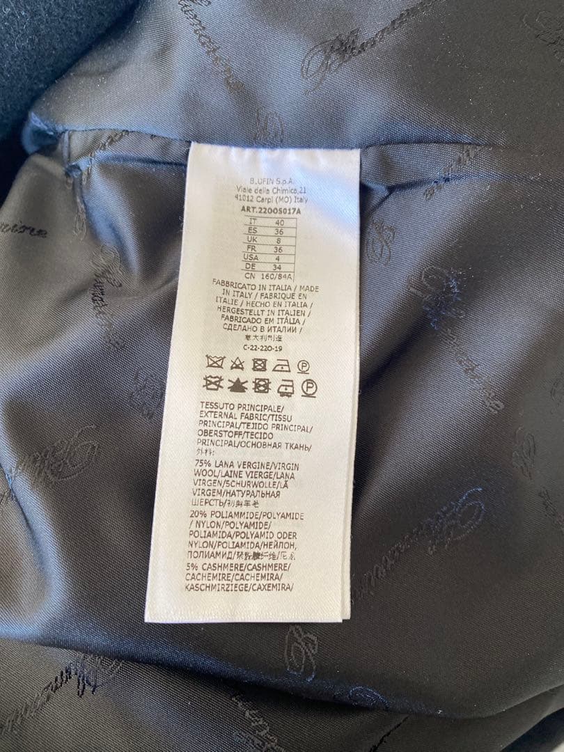 新品　ブルマリン　高級コート　黒　イタリア製　40 Blumarine