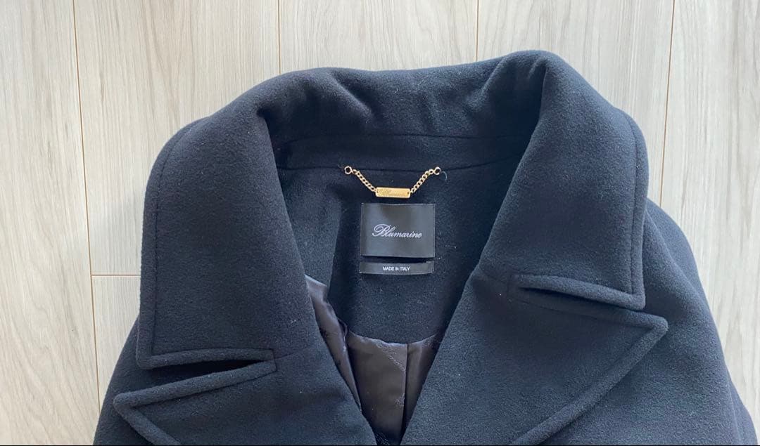 新品　ブルマリン　高級コート　黒　イタリア製　40 Blumarine
