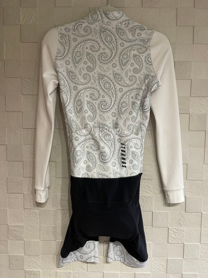 SUNVOLT ペイズリー柄 ワンピース型サーモスーツ