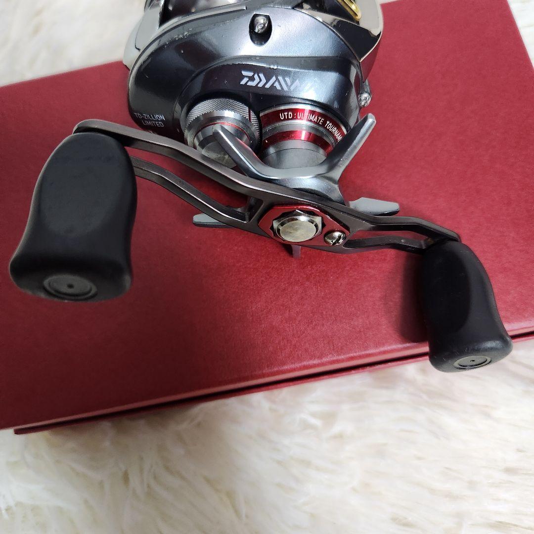 限定生産モデル☆Daiwa ZILLION J Dream 7.9R 右ハンドル