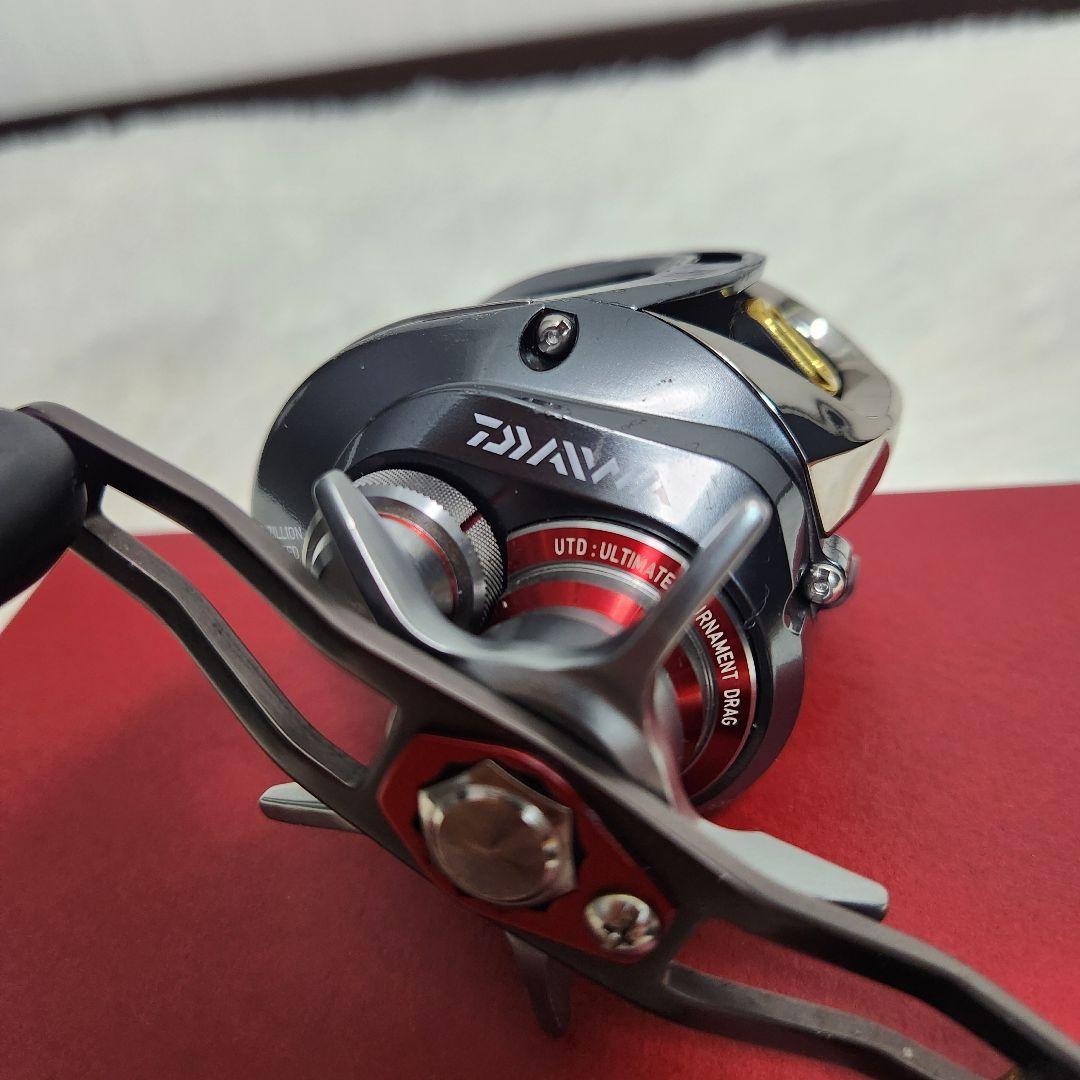 限定生産モデル☆Daiwa ZILLION J Dream 7.9R 右ハンドル