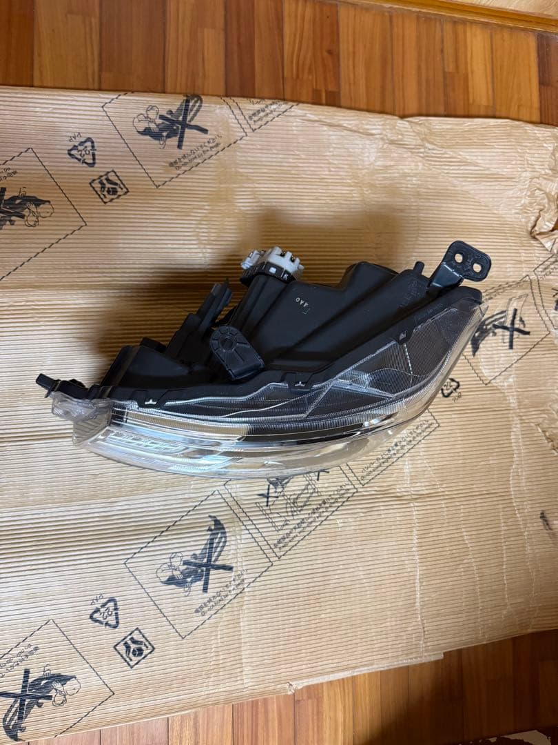 ワゴンR LEDヘッドライト　左