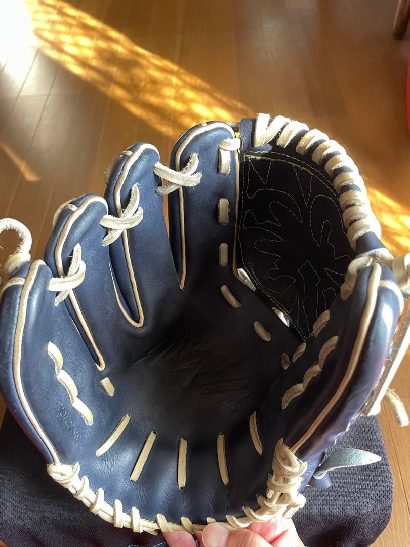MIZUNO ダイバーシティーブルー　投手用左グローブ　値下げしました！