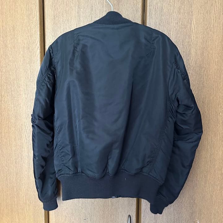 【Bomberさん】MA-1 AVIREX フライトジャケット Sサイズ