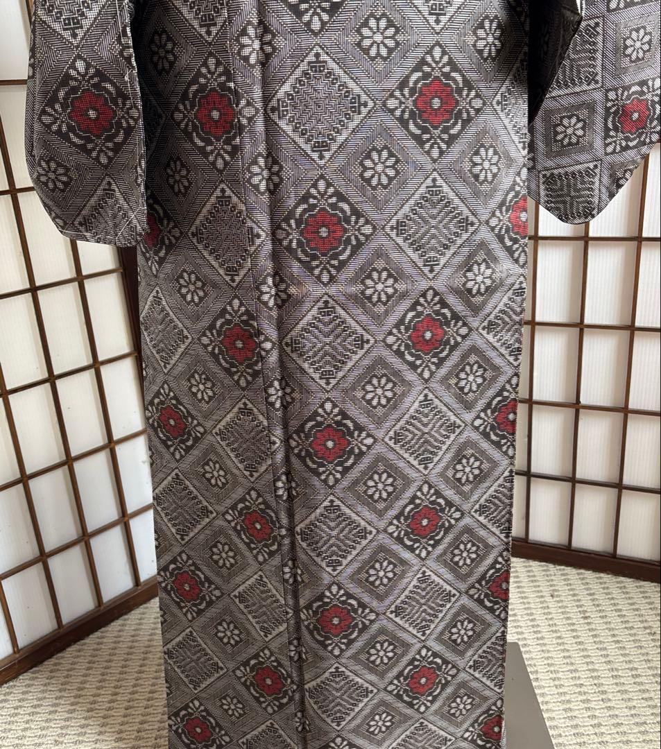 本場大島紬　龍郷　奄美大島紬泥染　赤玉　証紙付き