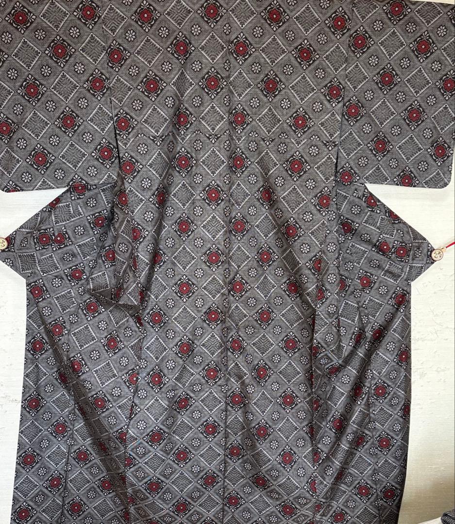 本場大島紬　龍郷　奄美大島紬泥染　赤玉　証紙付き