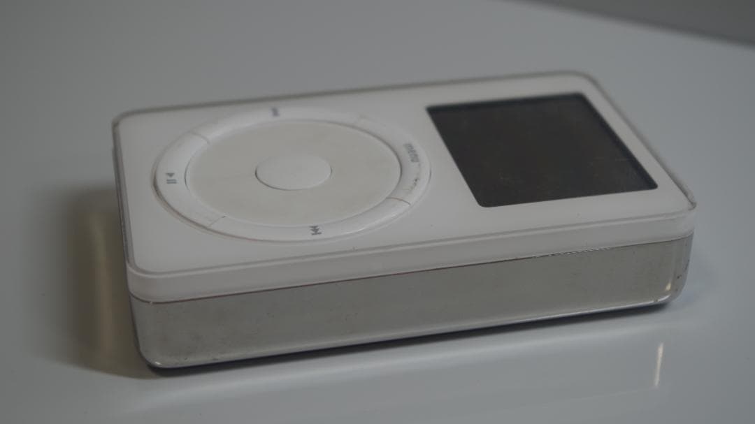 ポータブルプレーヤー T0786 iPod A1019 Touch Wheel 20GB