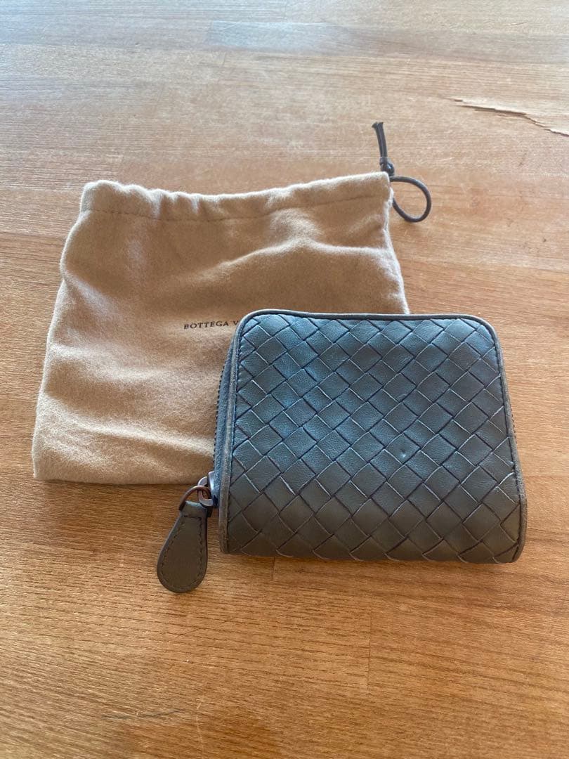 BOTTEGA VENETA 二つ折り財布 グレー