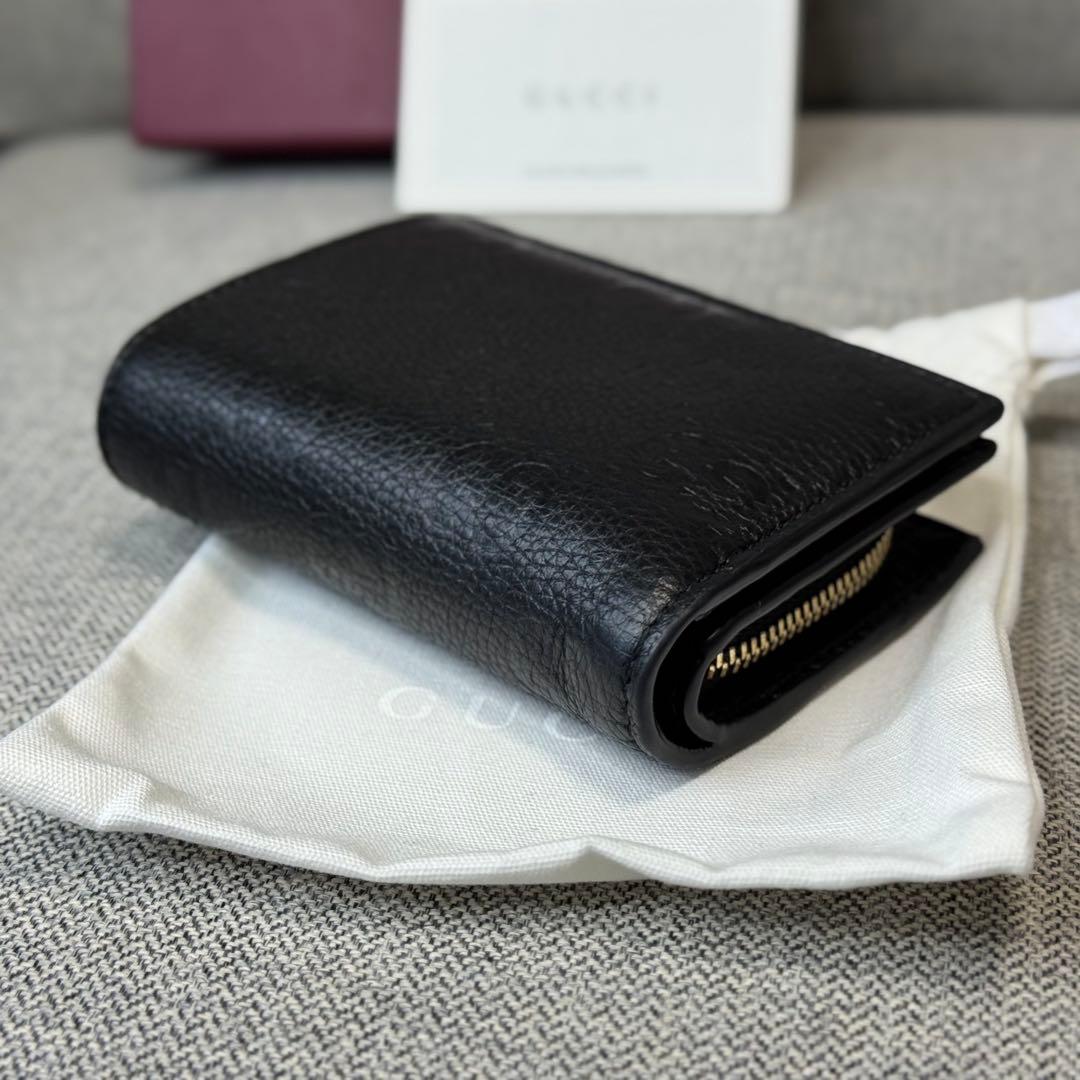 GUCCI グッチ GGエンブレム スモールウォレット 二つ折り財布
