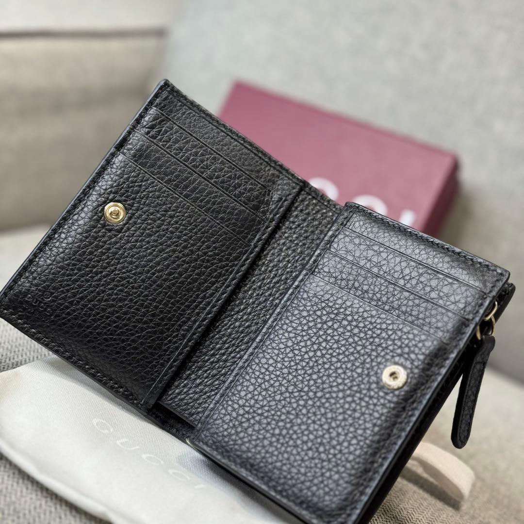 GUCCI グッチ GGエンブレム スモールウォレット 二つ折り財布