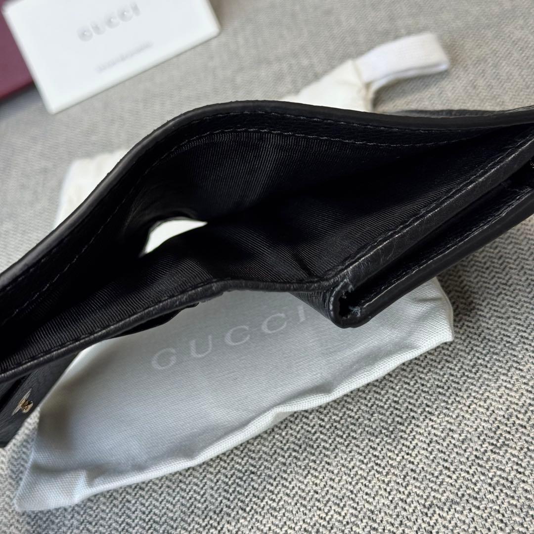 GUCCI グッチ GGエンブレム スモールウォレット 二つ折り財布