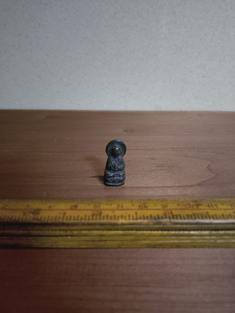 銅造 弥勒菩薩 坐像 懐中仏 旅仏 豆仏 鎧仏