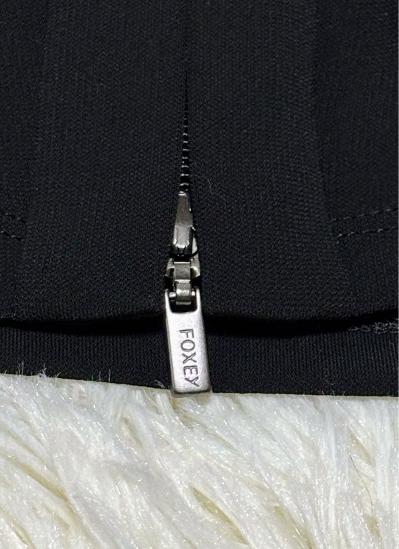 美品　フォクシーニューヨーク ジップアップカーディガン ジャケット