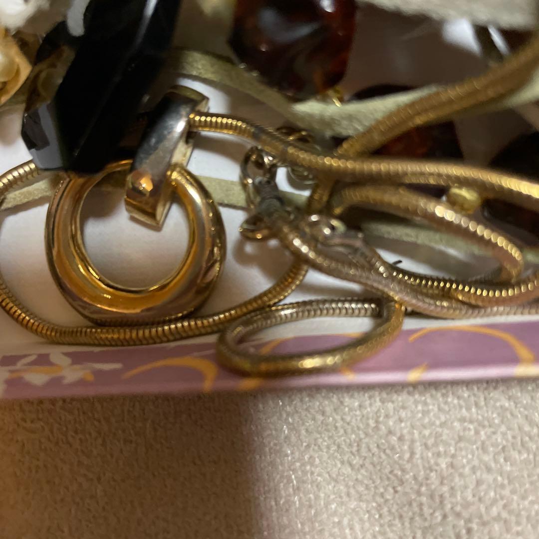 ひろ　　遺品整理　大量アクセサリーまとめ ミッシェルクランネックレスあり