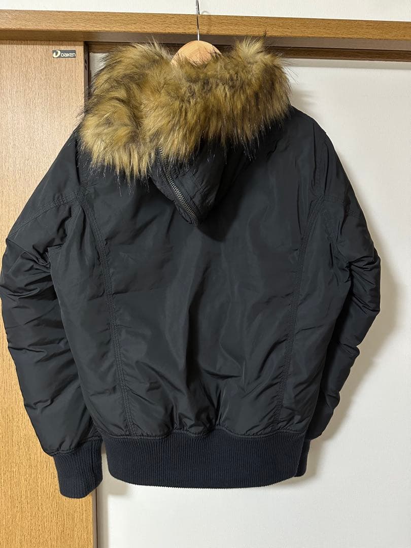 【Lサイズ】ディーゼル N-2Bタイプ 中綿入ジャケット 黒