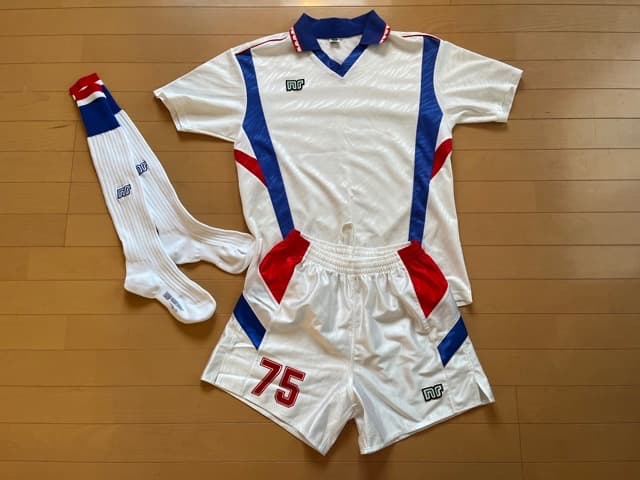 エネーレ／ennerre　サッカーユニフォーム 上下３点セット