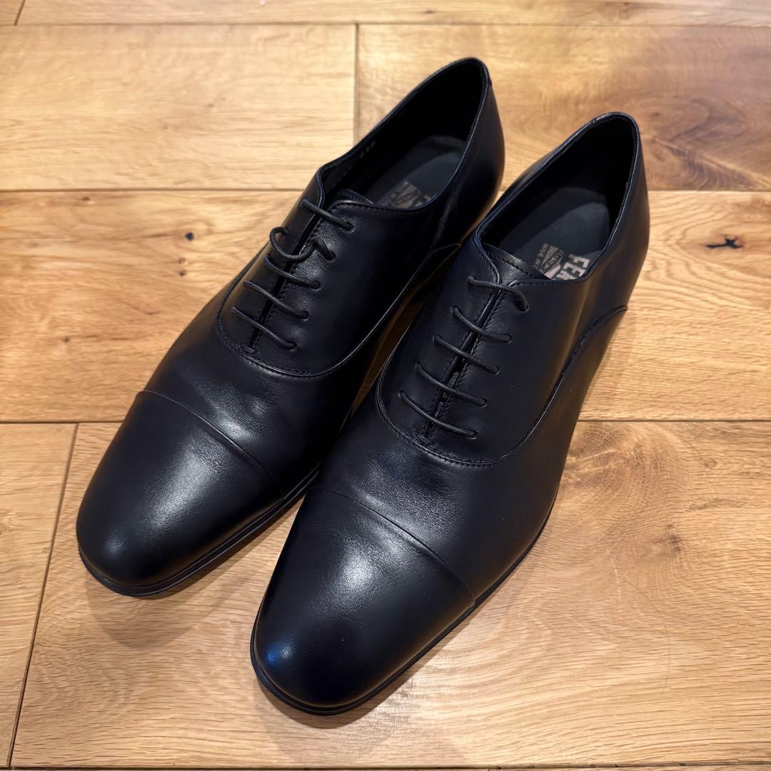 フェラガモ　ブラックレザードレスシューズ　7