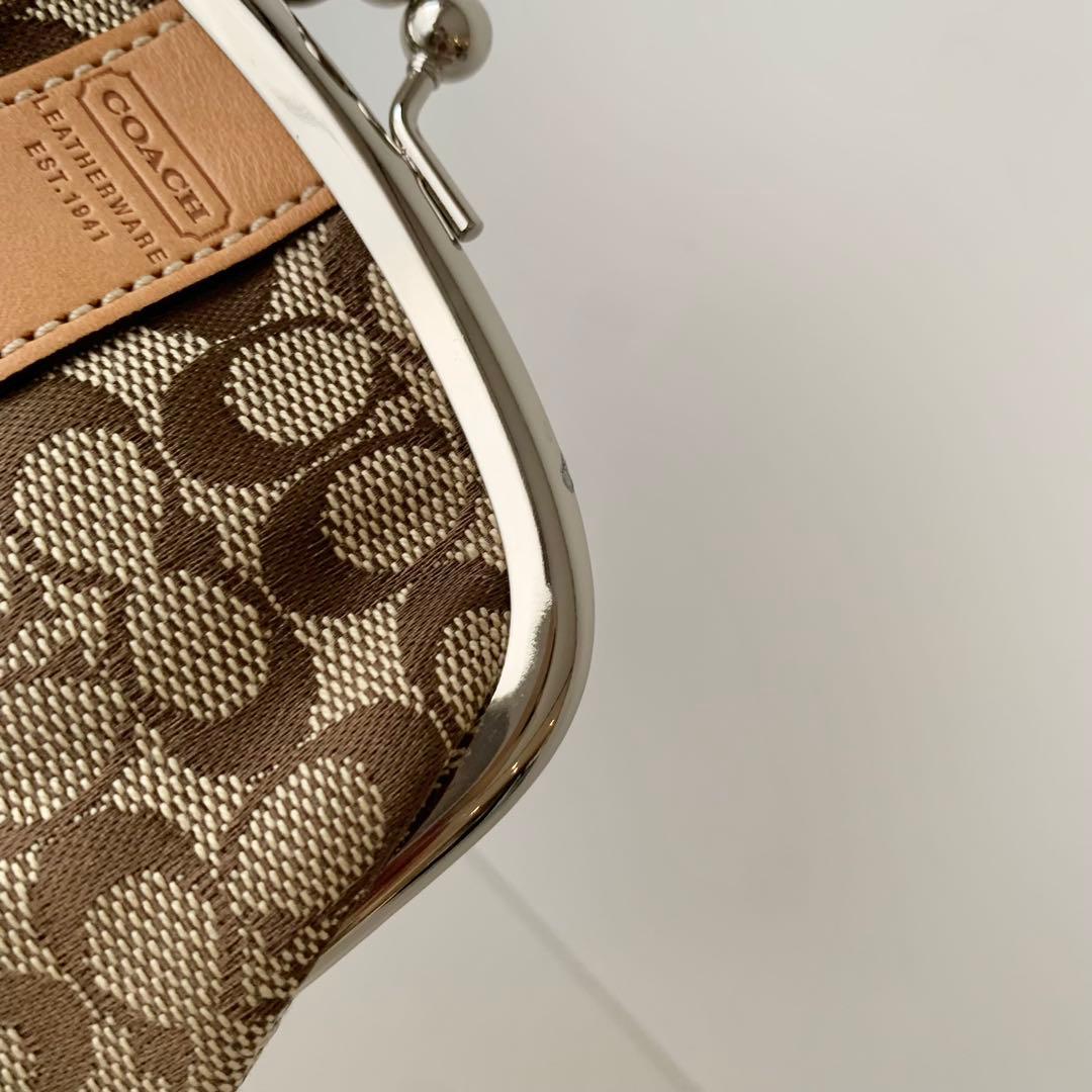 【COACH】コーチ　がま口　ポーチ　シグネチャー　ベージュ　新品　お財布