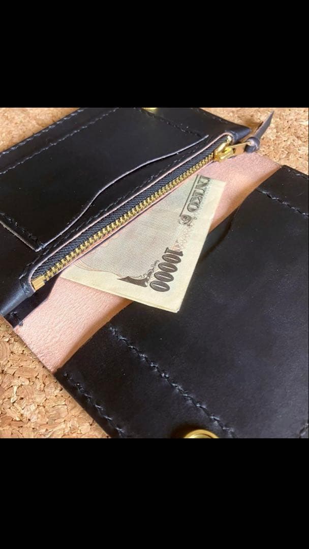 黒レザー ミドルサイズ　トラッカーウォレット