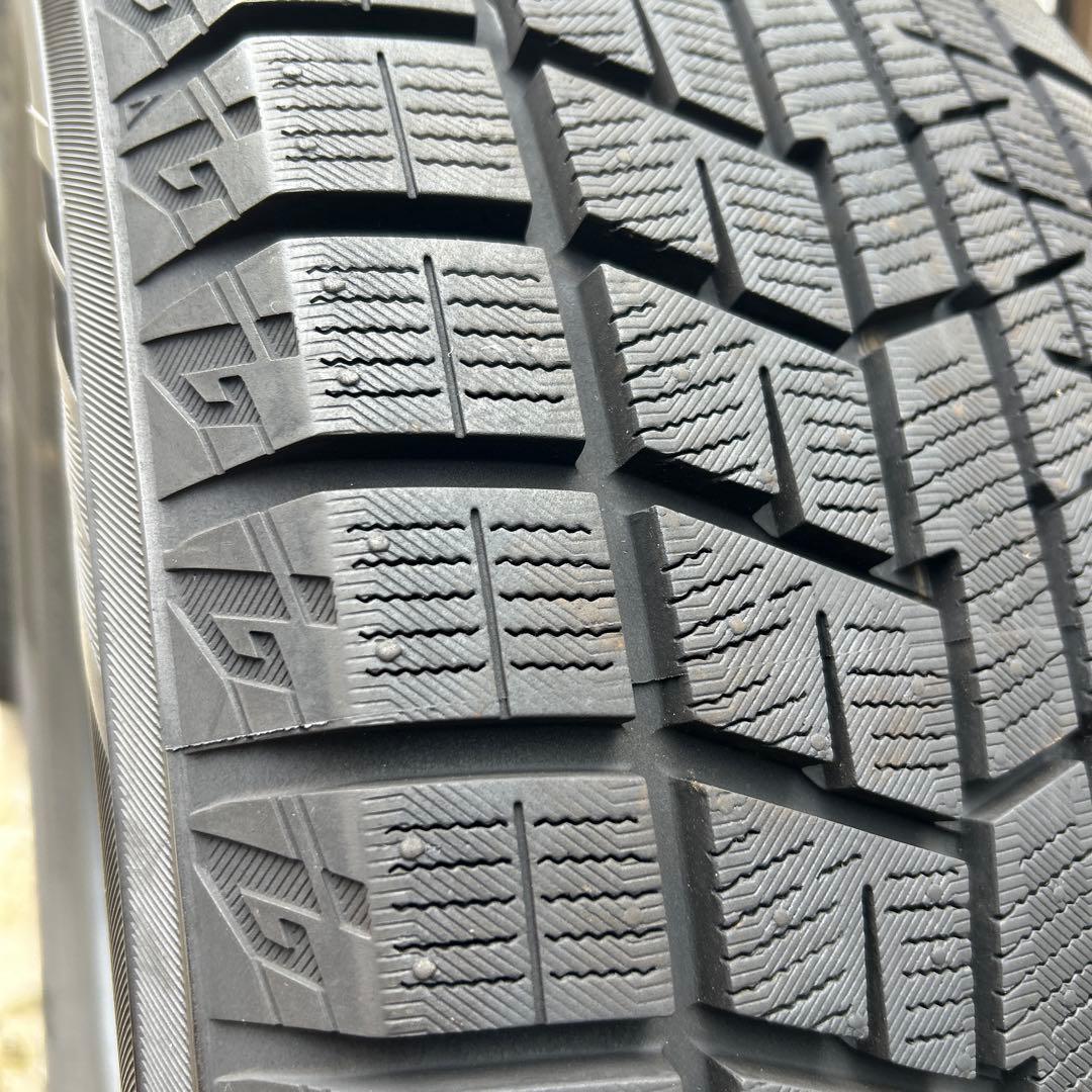 スタッドレスタイヤ225/60/17 2022年製　34週