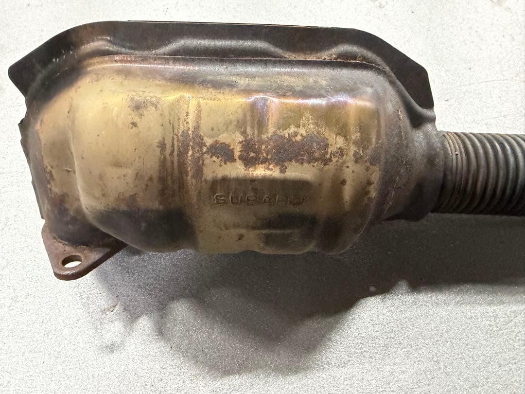 TW2 スバル　サンバーディアスワゴン　触媒　赤帽ヘッド用