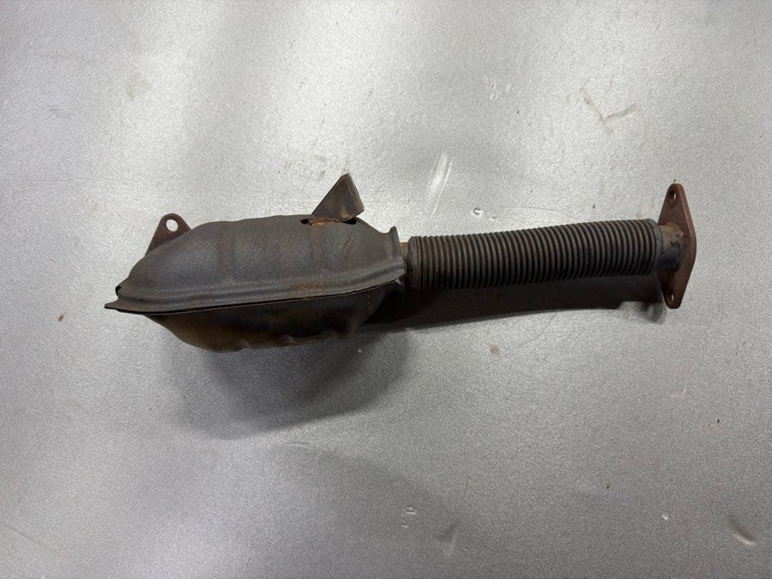 TW2 スバル　サンバーディアスワゴン　触媒　赤帽ヘッド用