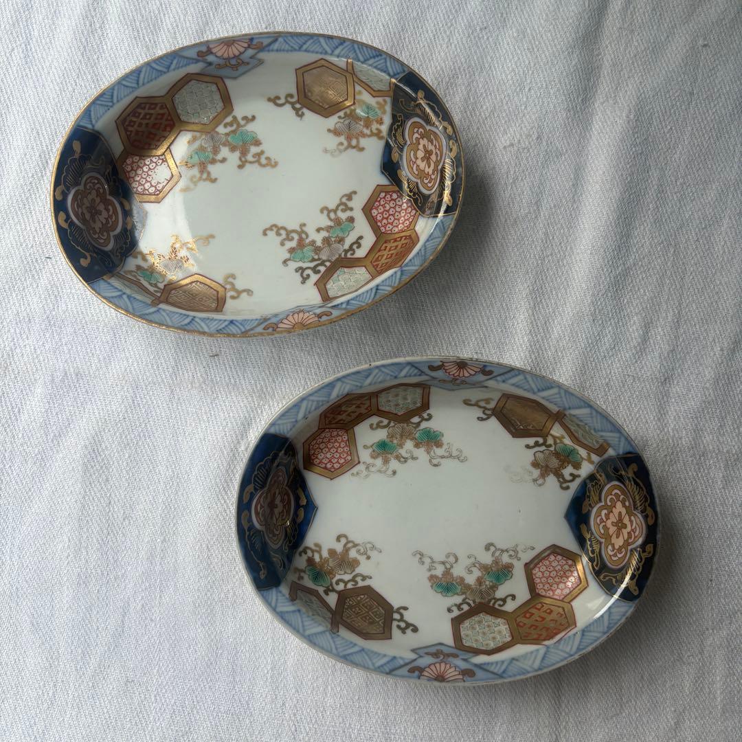 時代伊万里　洒落た亀甲幾何学デザインのオーバル楕円皿　2点（古伊万里骨董古道具器