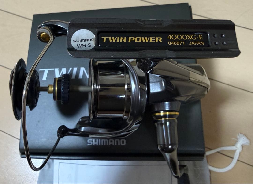 24ツインパワー4000XG（スプール無し）