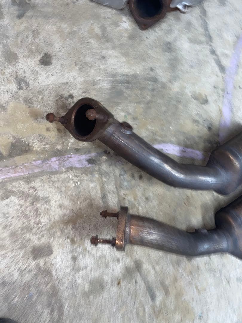 コルベット c6 エキマニ　触媒