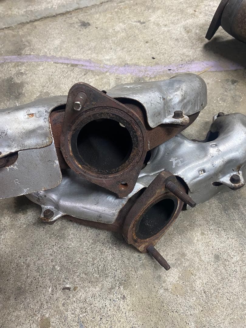 コルベット c6 エキマニ　触媒