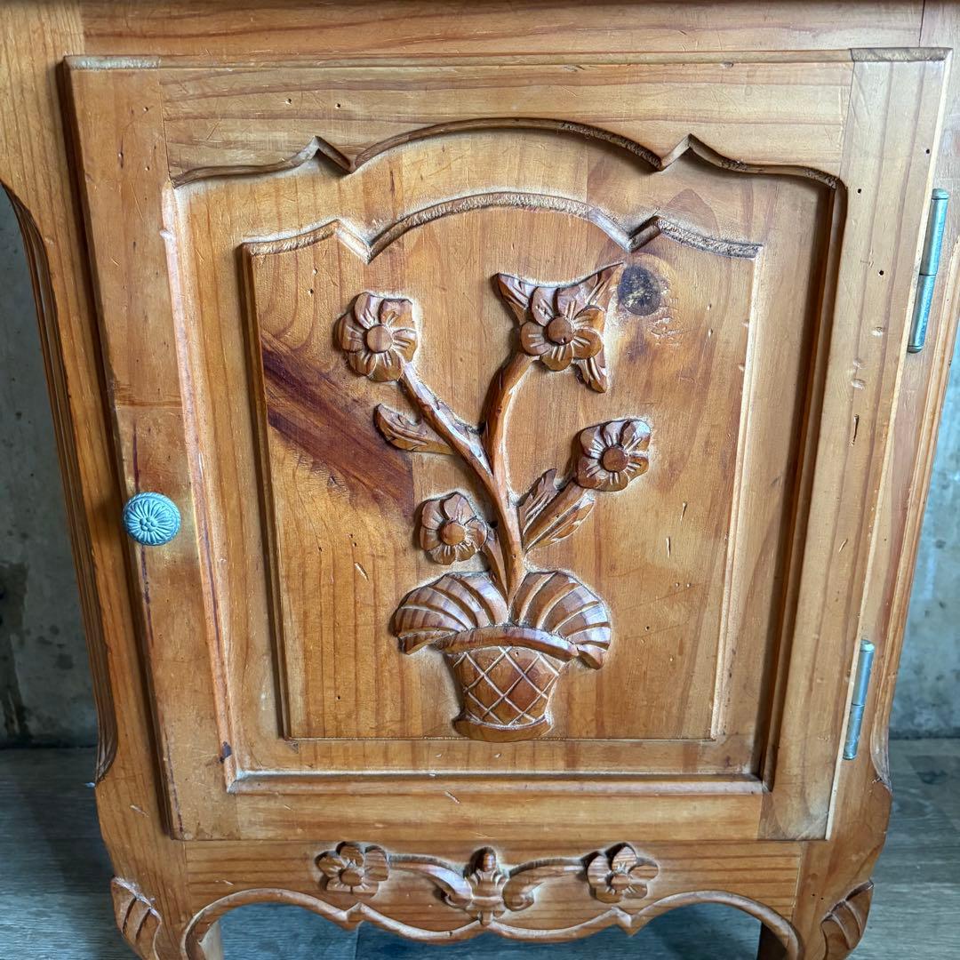 ヴィンテージ ミニキャビネット　サイドテーブル　スペイン　オイルフィニッシュ