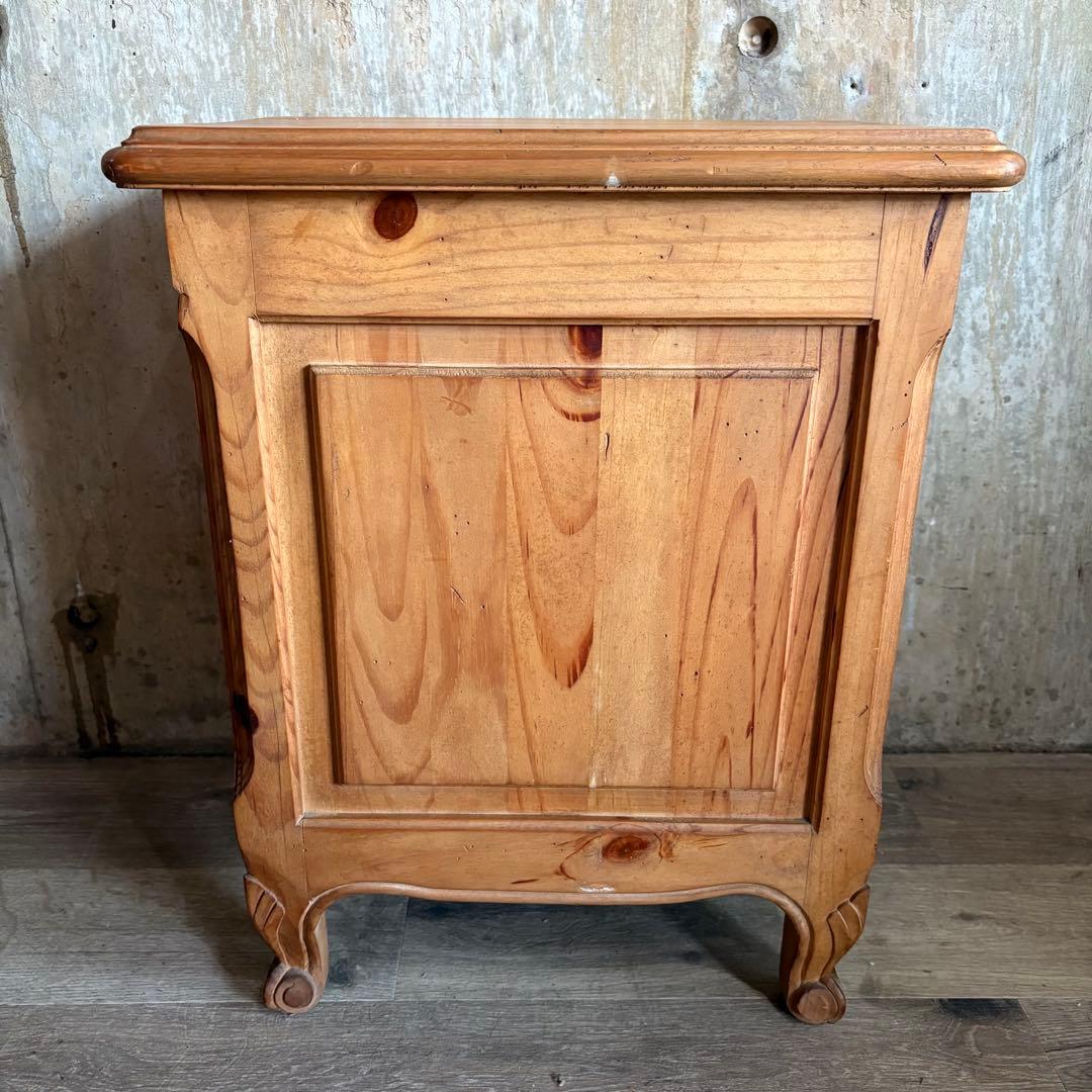 ヴィンテージ ミニキャビネット　サイドテーブル　スペイン　オイルフィニッシュ