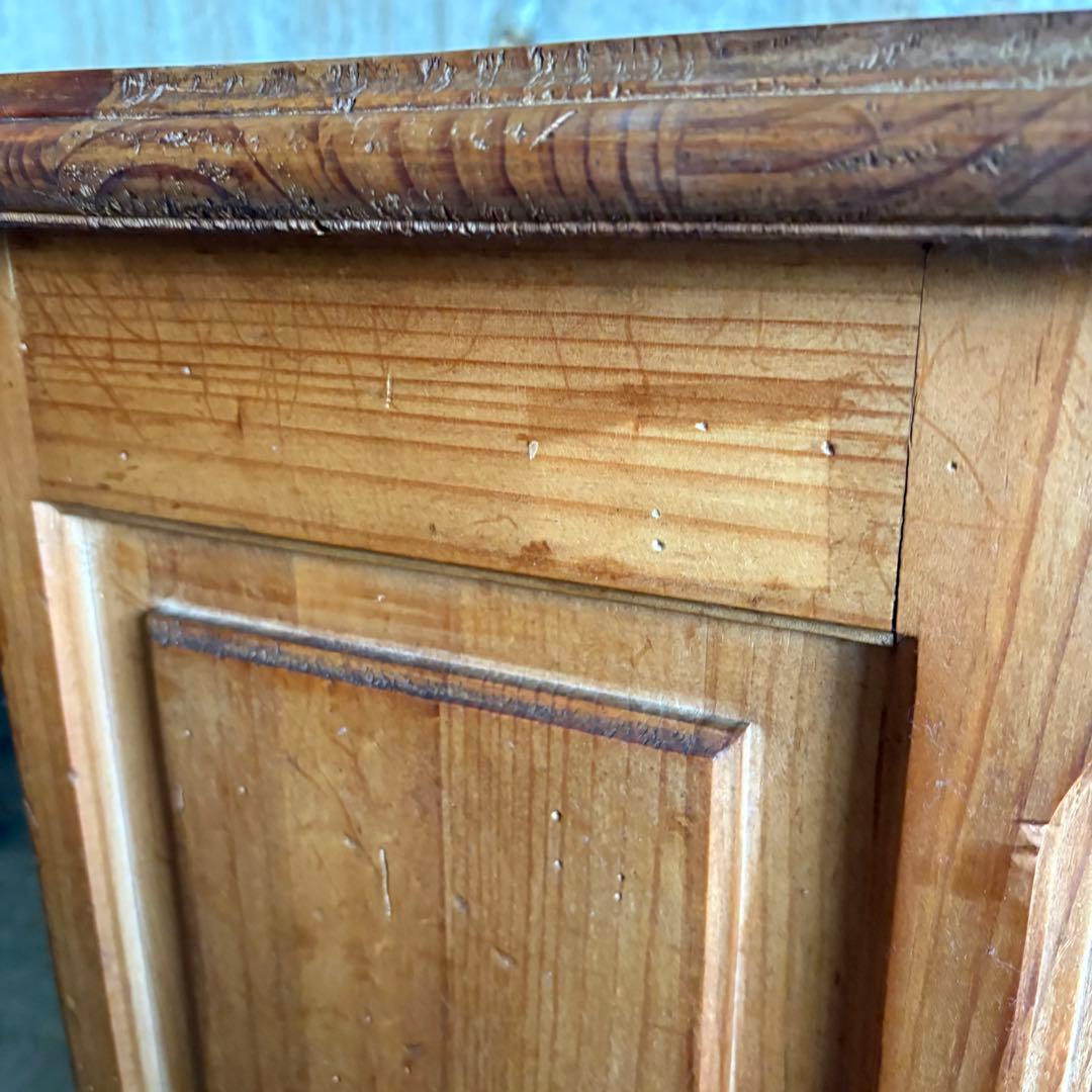 ヴィンテージ ミニキャビネット　サイドテーブル　スペイン　オイルフィニッシュ