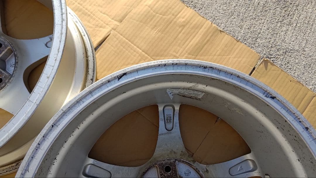 ホイール17インチ　ADVAN RC　7j 45 pcd114.3 4穴　2本