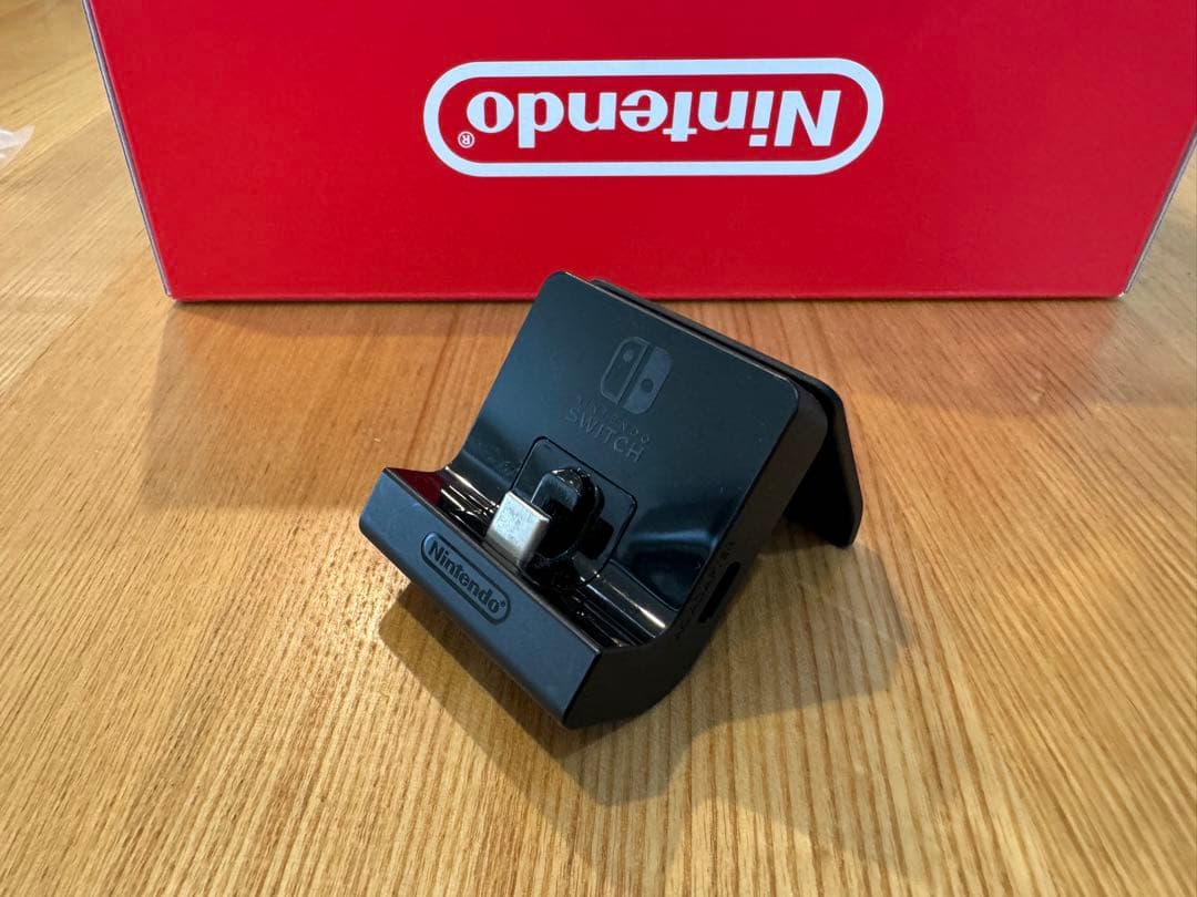 Nintendo Switch Lite（コーラル）