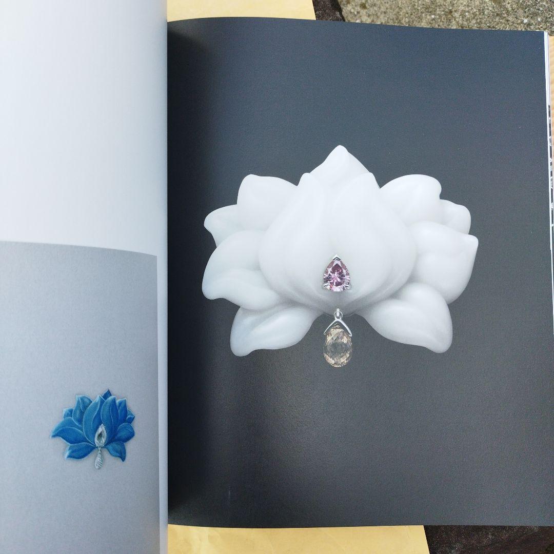 SIXIEME SENS PAR CARTIER 2021年　HC 英語