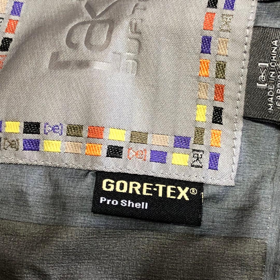 Burton AK Hover S JP M L 相当GORE-TEX PRO