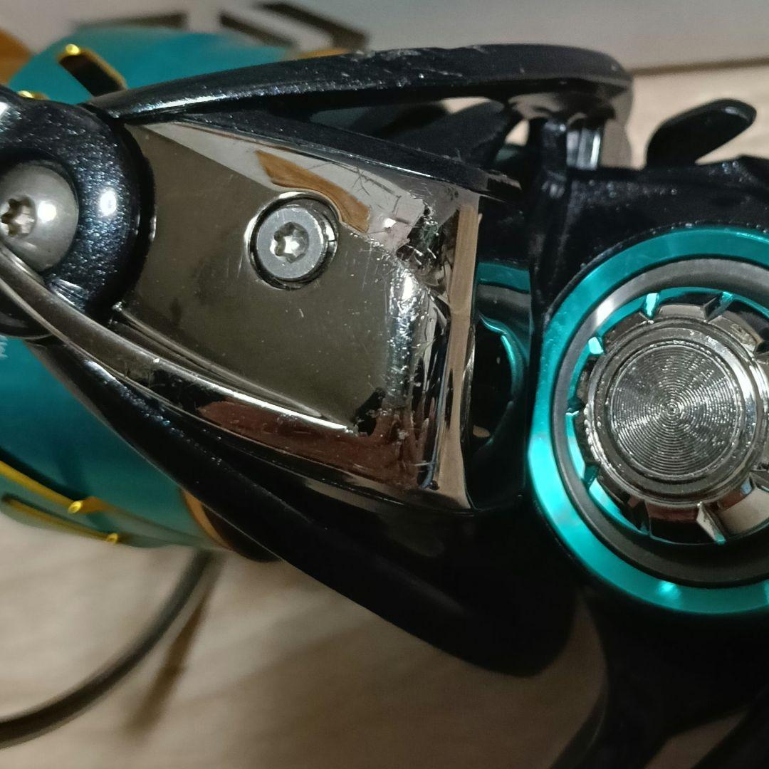 ダイワ　エメラルダス MX 2508PE-H スピニングリール