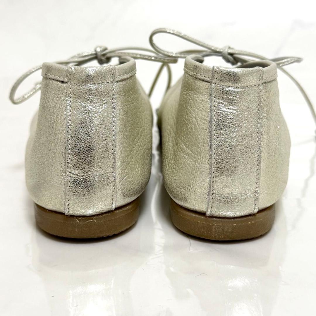 美品 SUI レースアップ バレエシューズ フラット シルバー 23 お呼ばれ