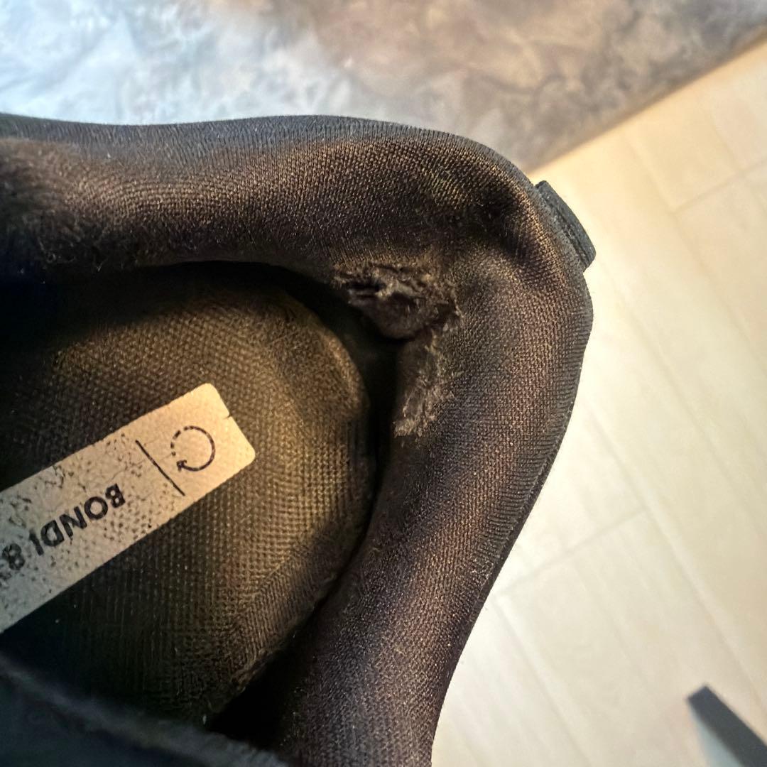 靴 HOKA BONDAI8 24.5