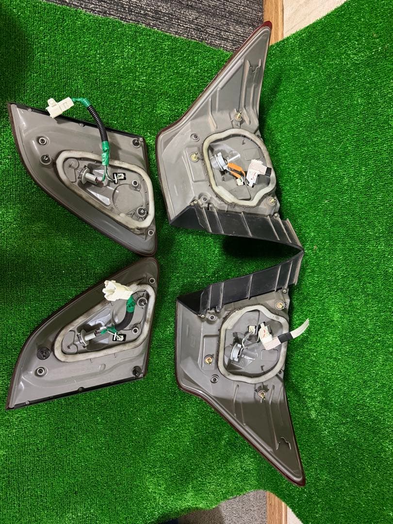 パーツ Crown GRS180 Genuine LED Tail Lights