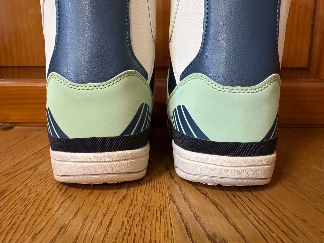 DEELUXE スノーボード ブーツ ID LARA ディーラックス 24.0