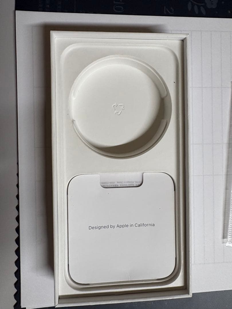 a*o様 Apple iPhone15ブラック画面にひびあり