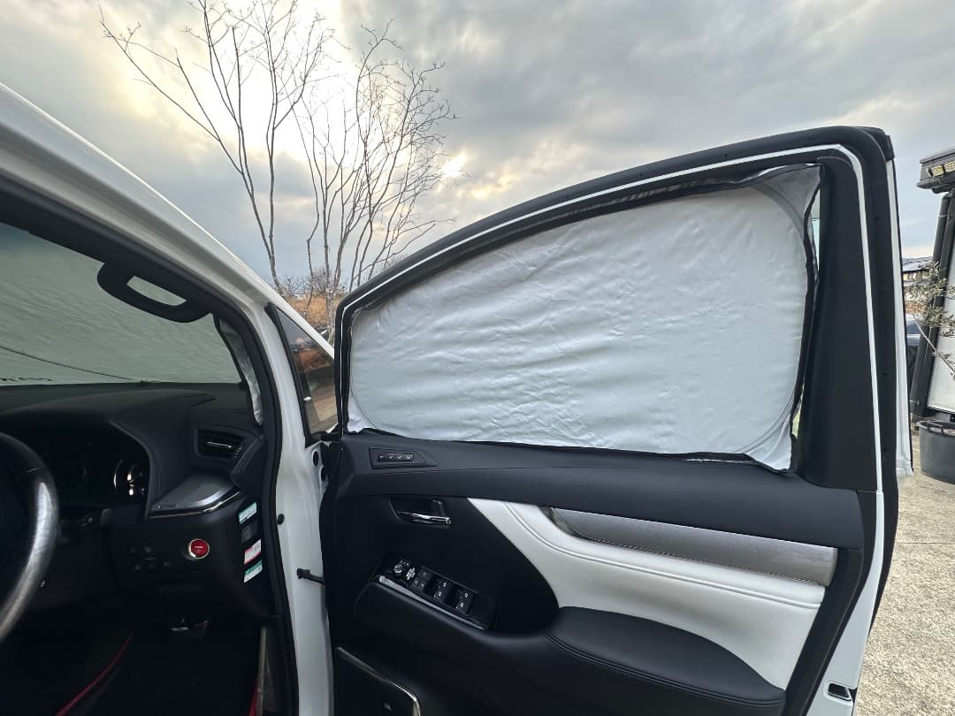 アルファード30純正日除け