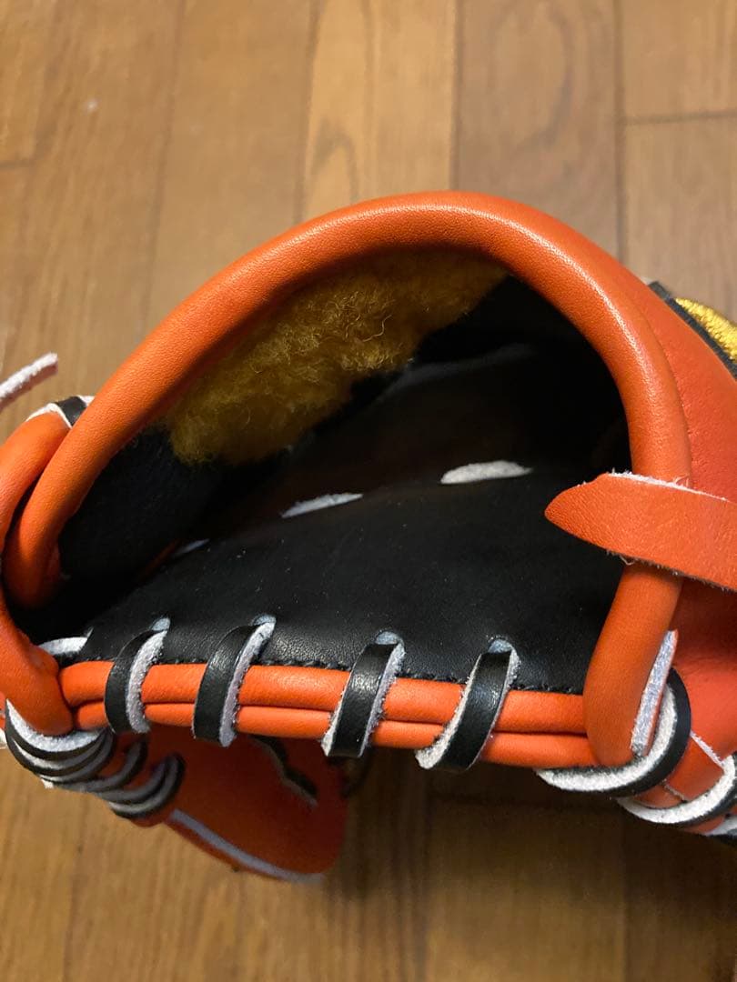 ミズノプロ　硬式グローブ 内野手用　投手用　右利き用　ほぼ新品未使用