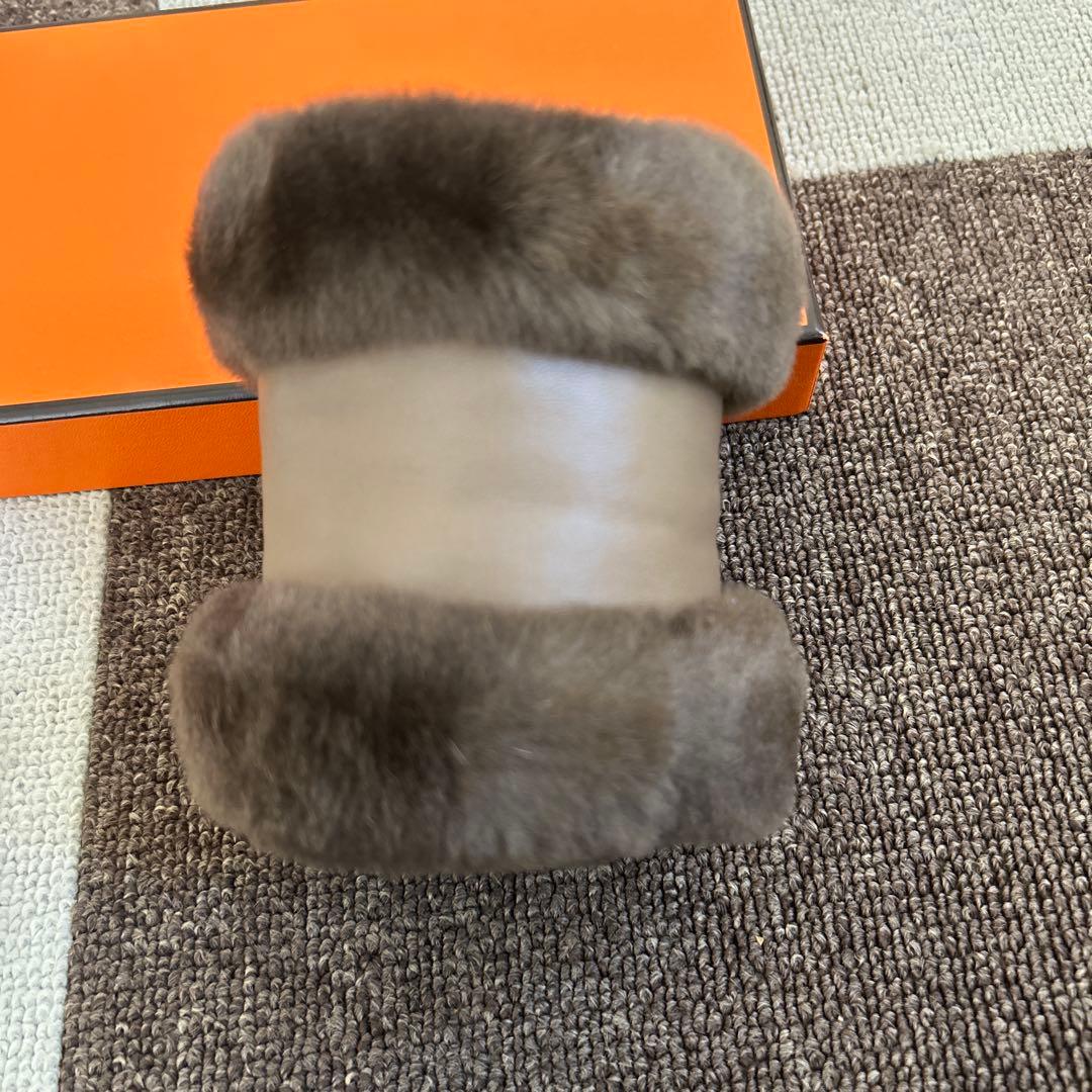 HERMES エルメス　ブラウンファー アームカバー