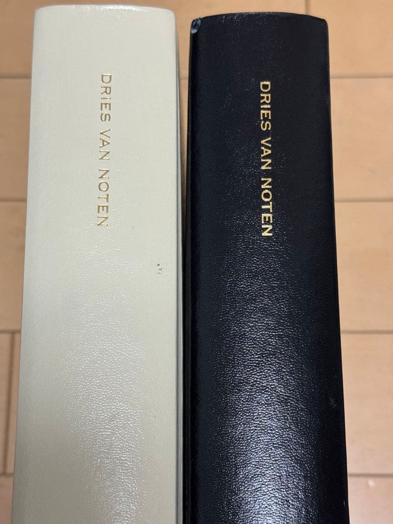 DRIES VAN NOTEN アートブック