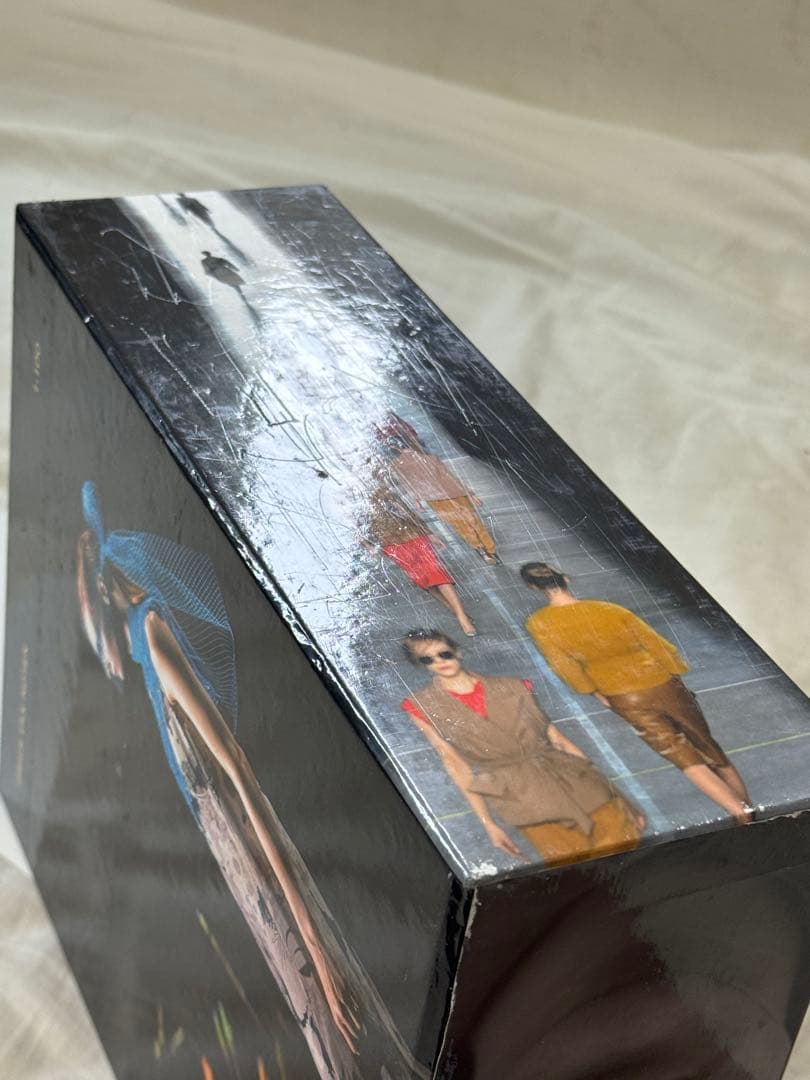 DRIES VAN NOTEN アートブック