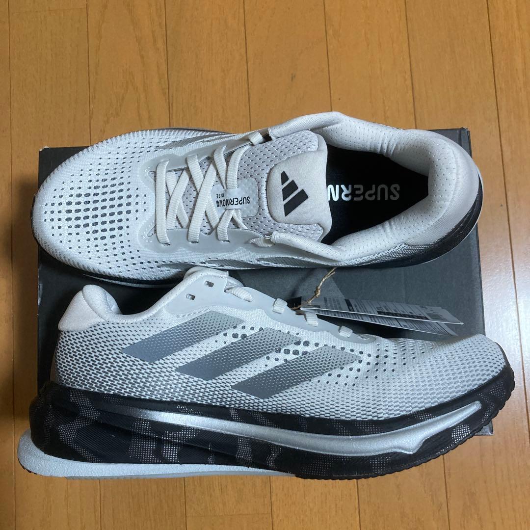 アディダス ランニングシューズ　スーパーノヴァ ライズ　　ID8782
